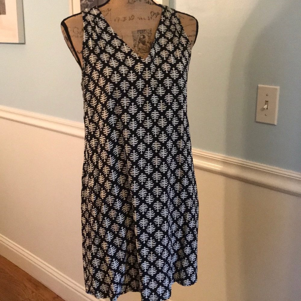 Sweetest black and white sleeveless dress S medium
